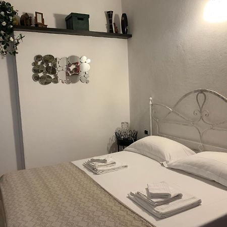 Il Giardino Segreto Hotel Теларо Екстериор снимка