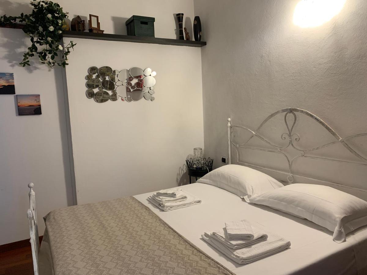Il Giardino Segreto Hotel Теларо Екстериор снимка